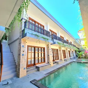 kamandaka-hostel.hotelsseminyak.net/
