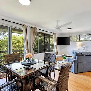 Aparthotel Sanctuary Lakes Fauna Retreat Urangan