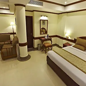 Hotel Aroor Residency Kumbalam